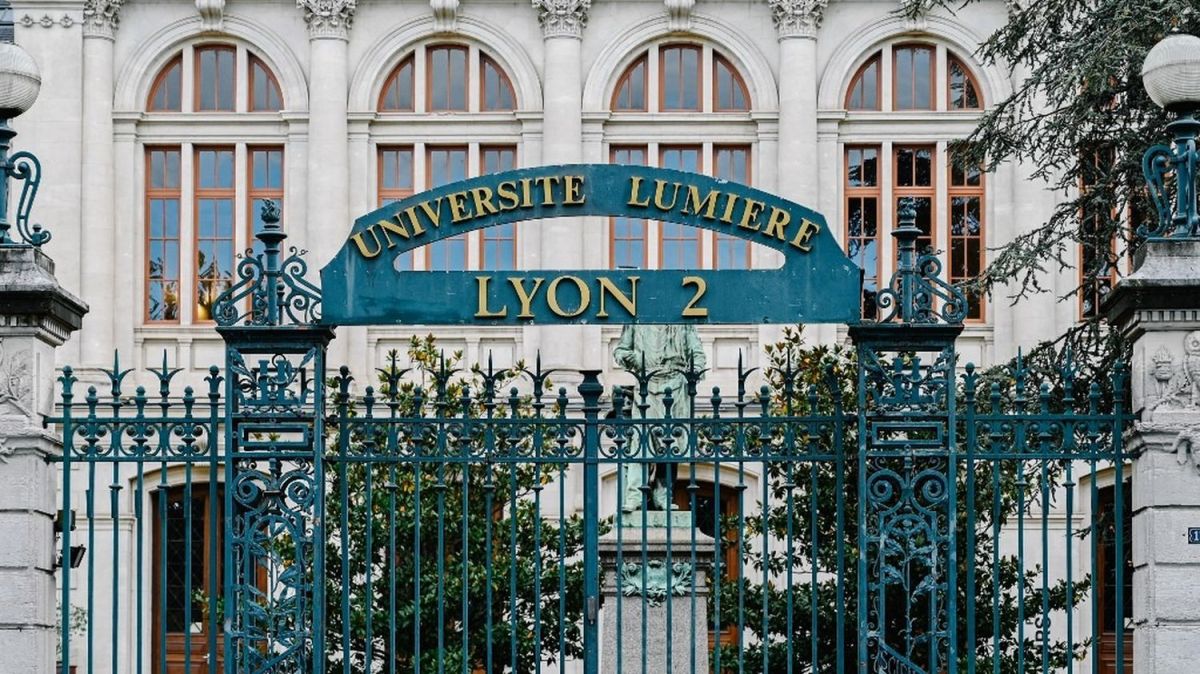 L'université Lyon 2 suspend un enseignant controversé accusé d'antisémitisme