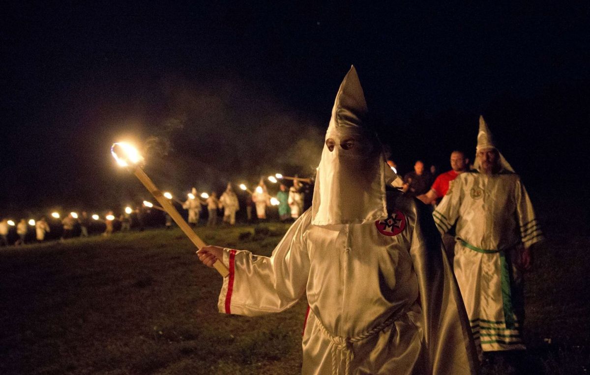 Une soirée déguisée en Ku Klux Klan fait scandale en Aube