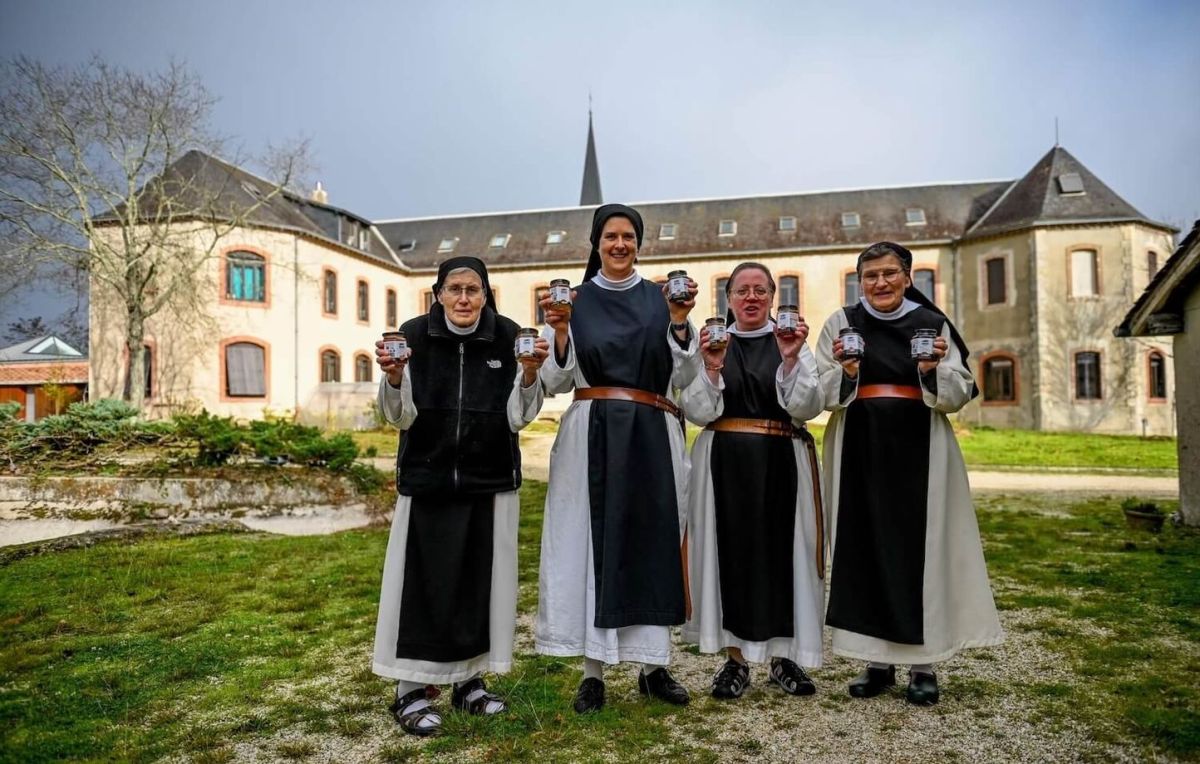 Des sœurs trappistes unissent leurs forces pour une machine à confiture