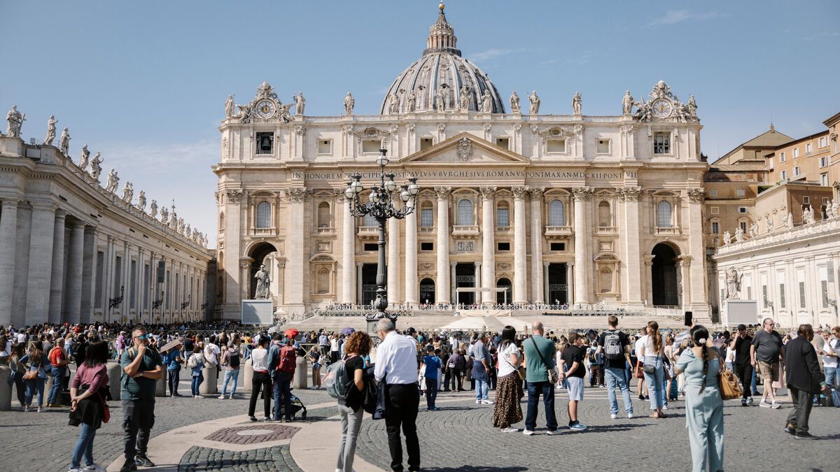 Le Vatican maintient le suspense sur l'ordination des femmes diacres
