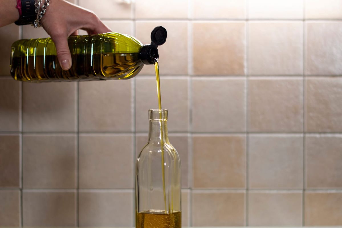 Pourquoi le choix de la bouteille est crucial pour l'huile d'olive