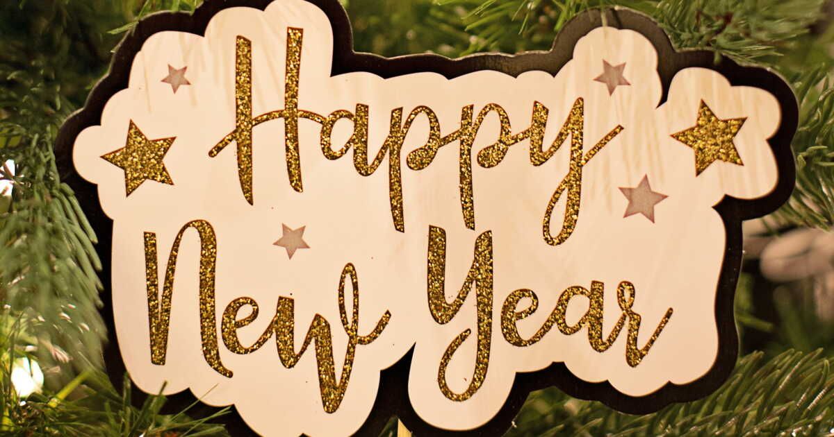 fabriquez des cartes de vœux créatives avec des matériaux recyclés