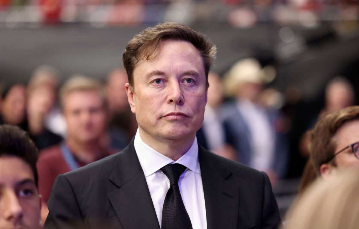 Elon Musk critiquent l'UE après une amende record contre X
