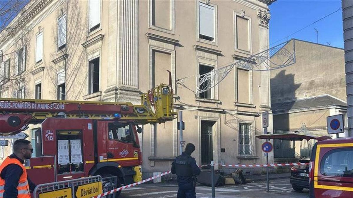 Un incendie surprend le centre-ville d'Angers : pompiers à l'œuvre