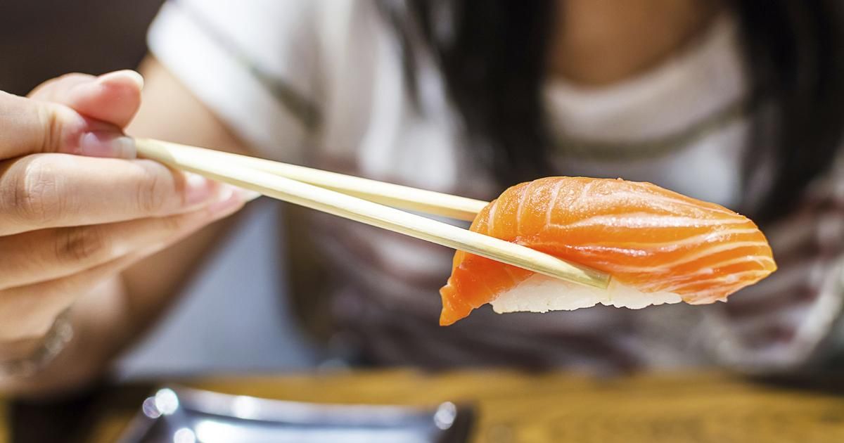 À Tokyo, un restaurant de sushis 100% féminin défie les stéréotypes