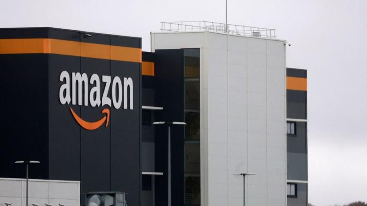 Les Français ont dépensé 100 millions d'euros en frais de port pour les livres : Amazon monte au créneau