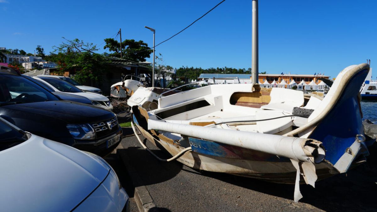 Mayotte face à l'après-cyclone : des déchets qui persistent et des risques qui grandissent