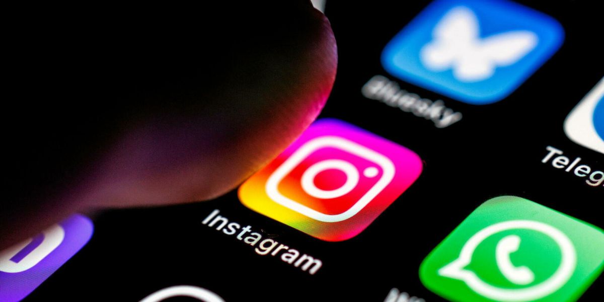 L'Australie face à un défi numérique : les adolescents et les réseaux sociaux