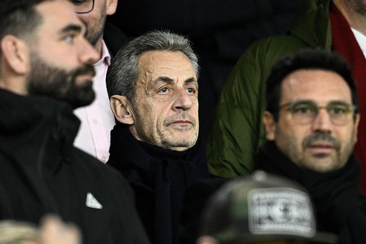 Nicolas Sarkozy et son journal carcéral : vérité ou embellissement ?