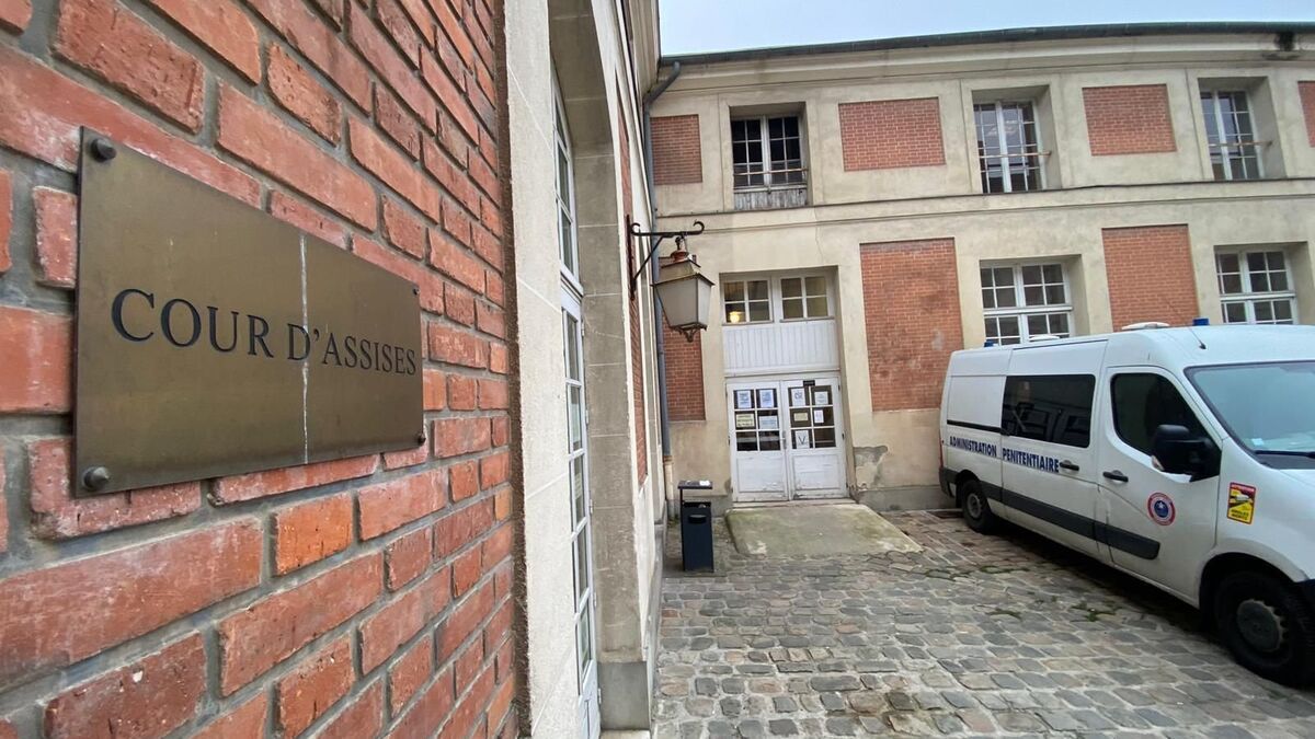 Un ancien footballeur acquitté mais condamné pour violences familiales