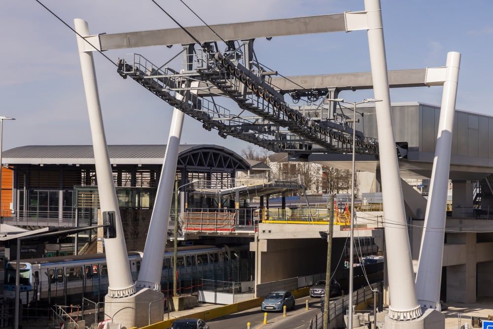 Un nouveau souffle pour les navetteurs : le téléphérique C1 d'Île-de-France entre en service