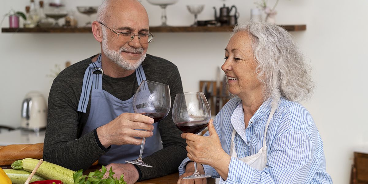 Le vin rouge : un allié ou un mythe pour la longévité ?