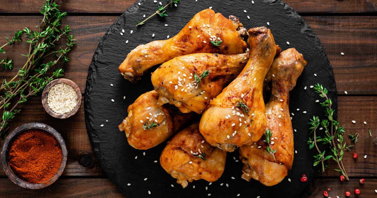 Découvrez la recette des pilons de poulet au four, un délice à partager