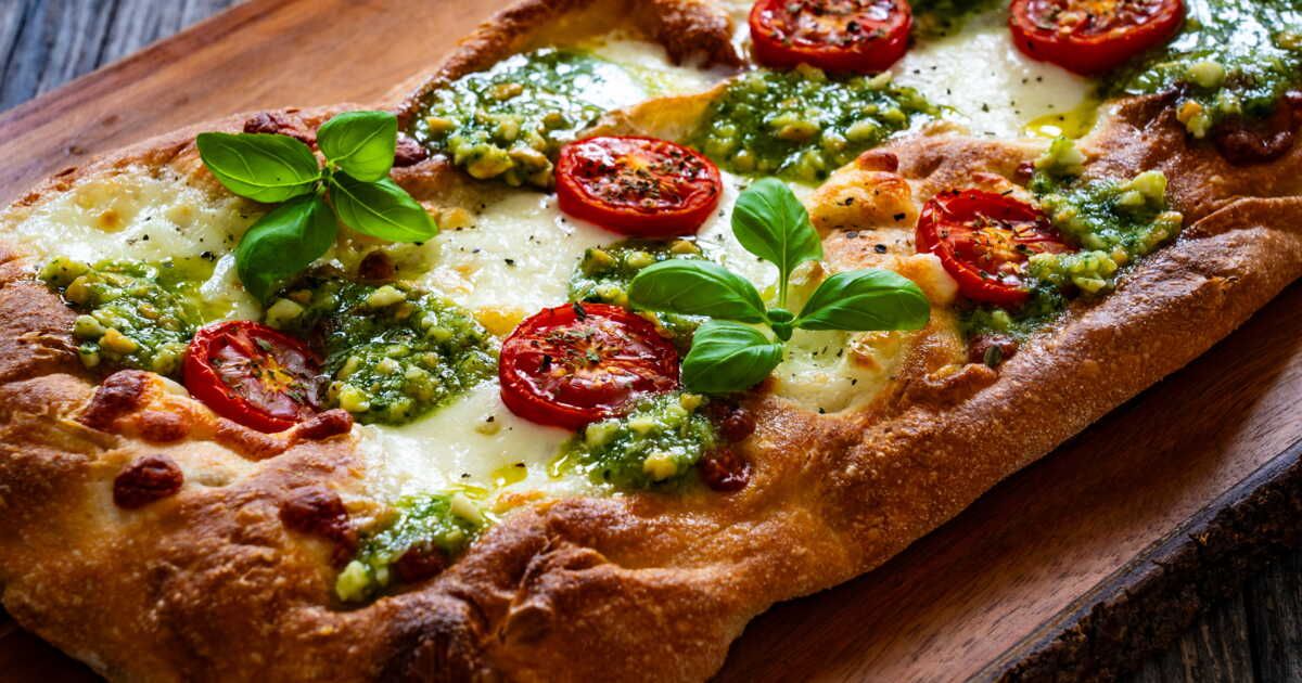 La pinsa au pesto de pistache : un délice estival à savourer