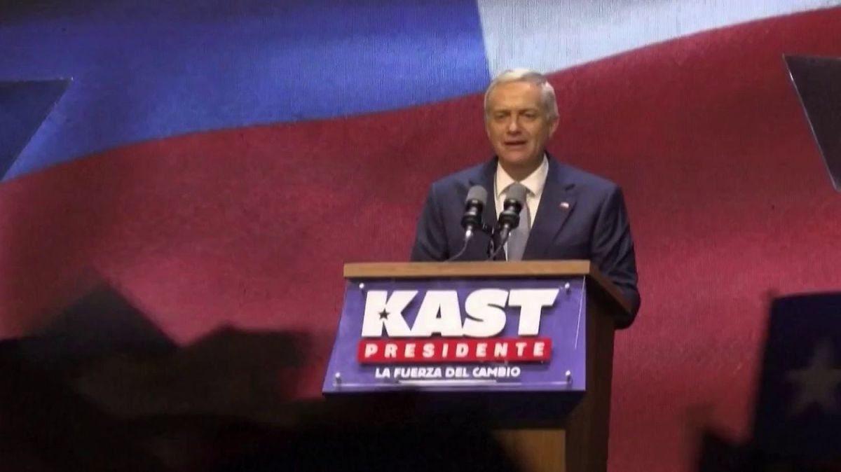 Chili : un retour à l'extrême droite sous le spectre de Pinochet