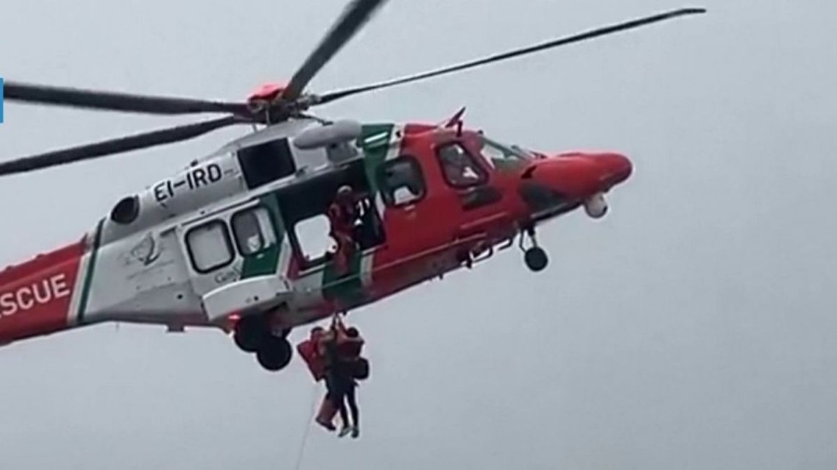Un chalutier français échoué en Irlande : un sauvetage héroïque