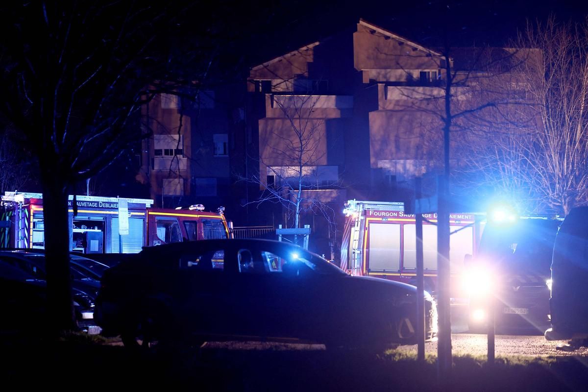 Trévoux en deuil après l'explosion tragique : un ministre en visite