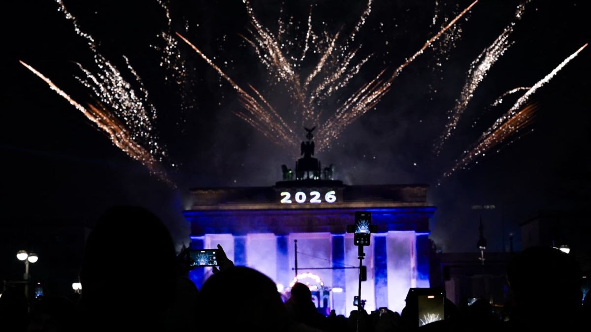 Tragédie pyrotechnique : deux jeunes perdent la vie en célébrant le Nouvel An en Allemagne