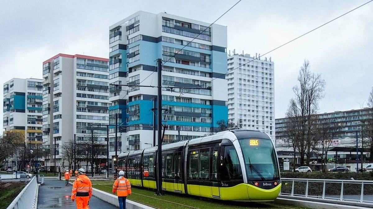Découvrez les innovations de Brest en 2026 : tramway, rénovation d’Océanopolis et plus