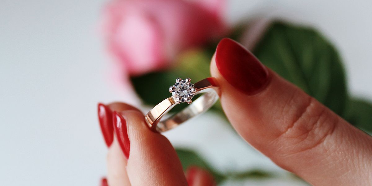 Quand l'amour se termine : le sort de la bague de fiançailles