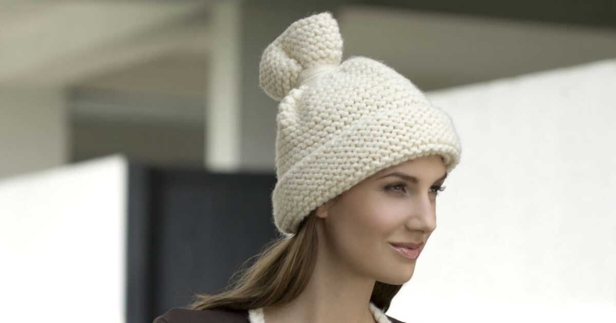 Le bonnet écru, l'accessoire intemporel qui sublime chaque tenue