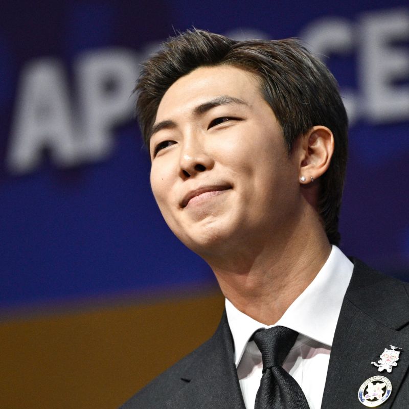 Le retour tant attendu de BTS assombri par une blessure pour RM