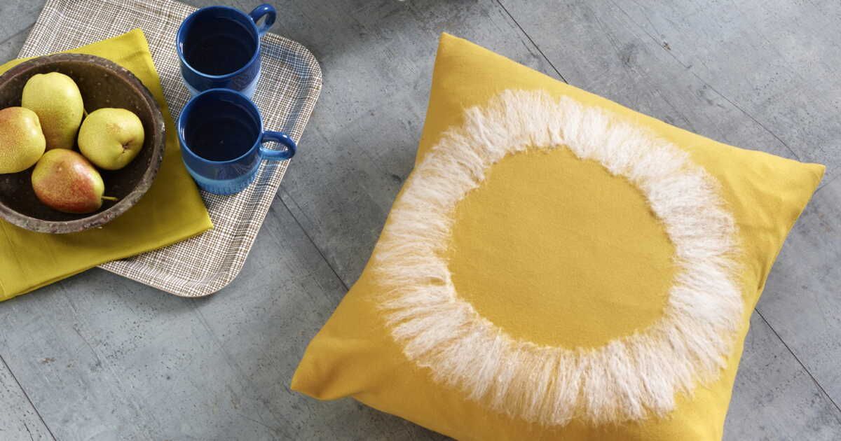 Transformez votre intérieur avec un coussin en laine cardée fait maison
