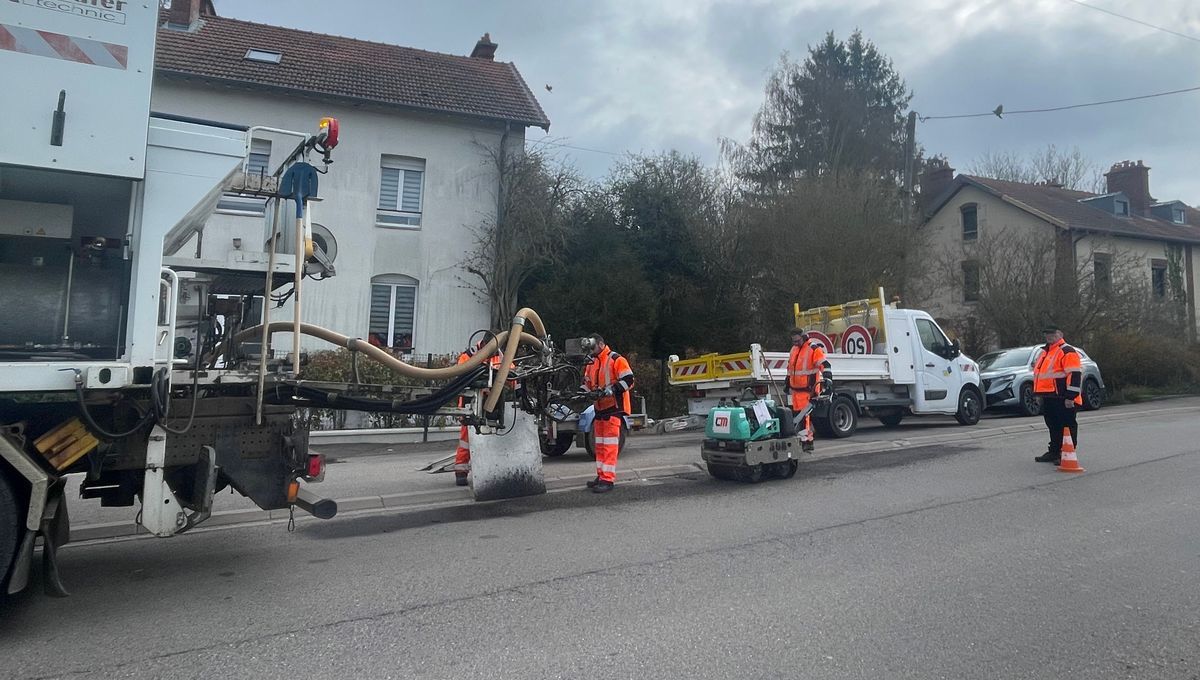 Meurthe-et-Moselle : les routes prennent un nouvel élan grâce à la réparation des nids de poule