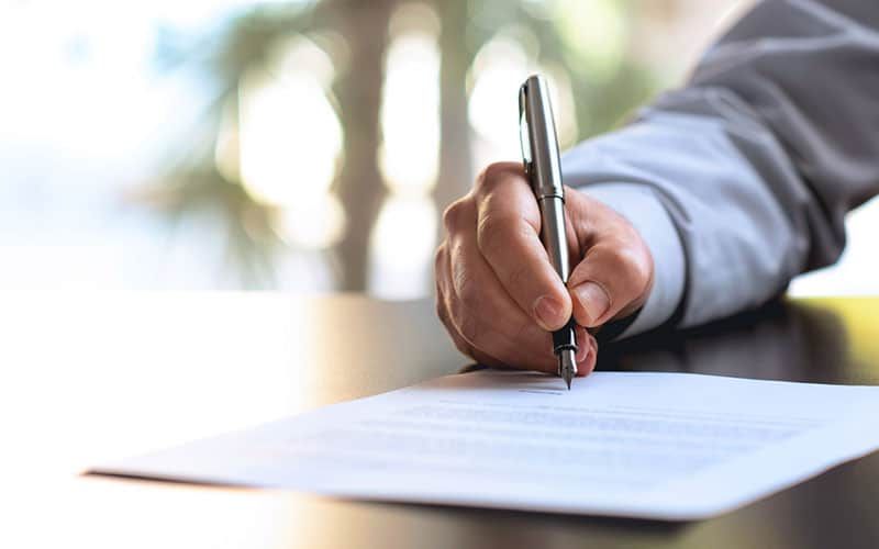 Optimiser son assurance obsèques : astuces pour réduire les coûts