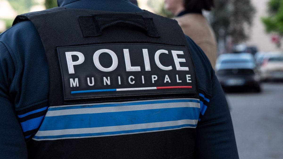 Onze policiers municipaux de Villeneuve-Saint-Georges face à la justice