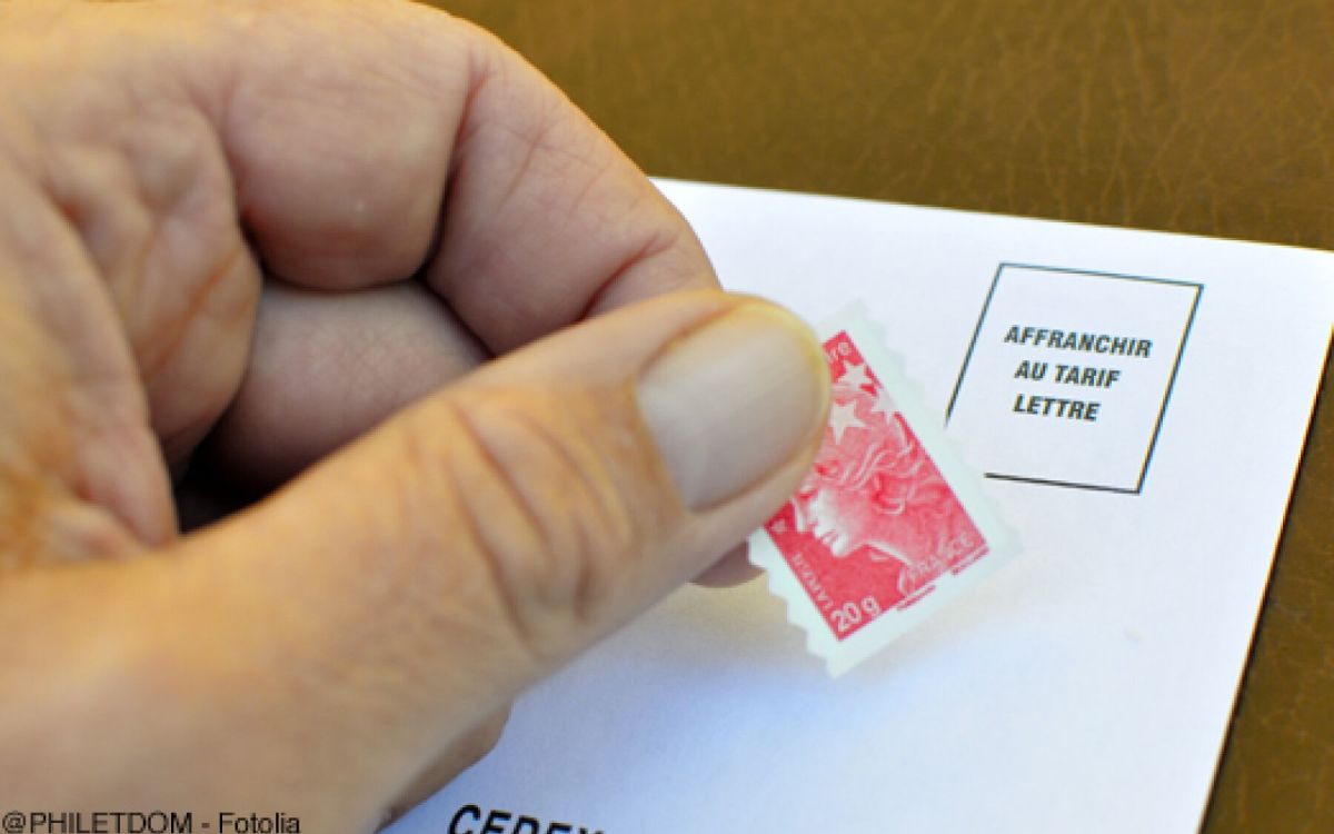 Peut-on encore utiliser des timbres en francs pour affranchir son courrier ?