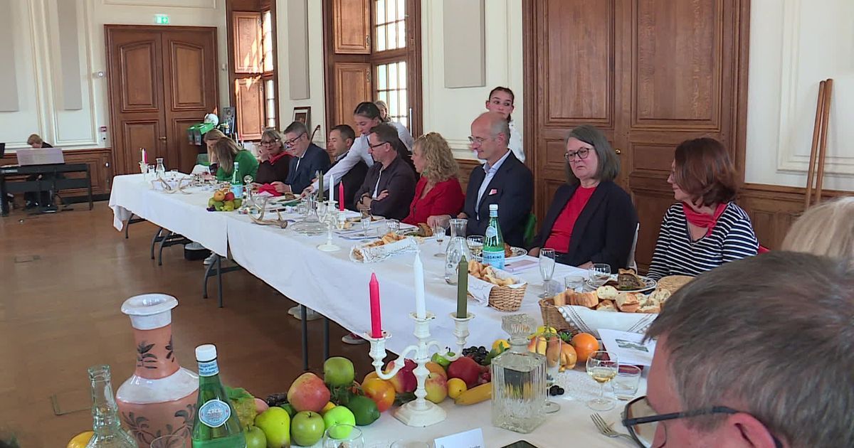 Des lycéens de Troyes réinventent le banquet romain