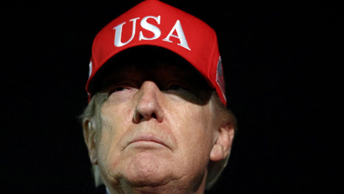 Trump s'attaque au pape Léon XIV : un clash inattendu avec le Vatican