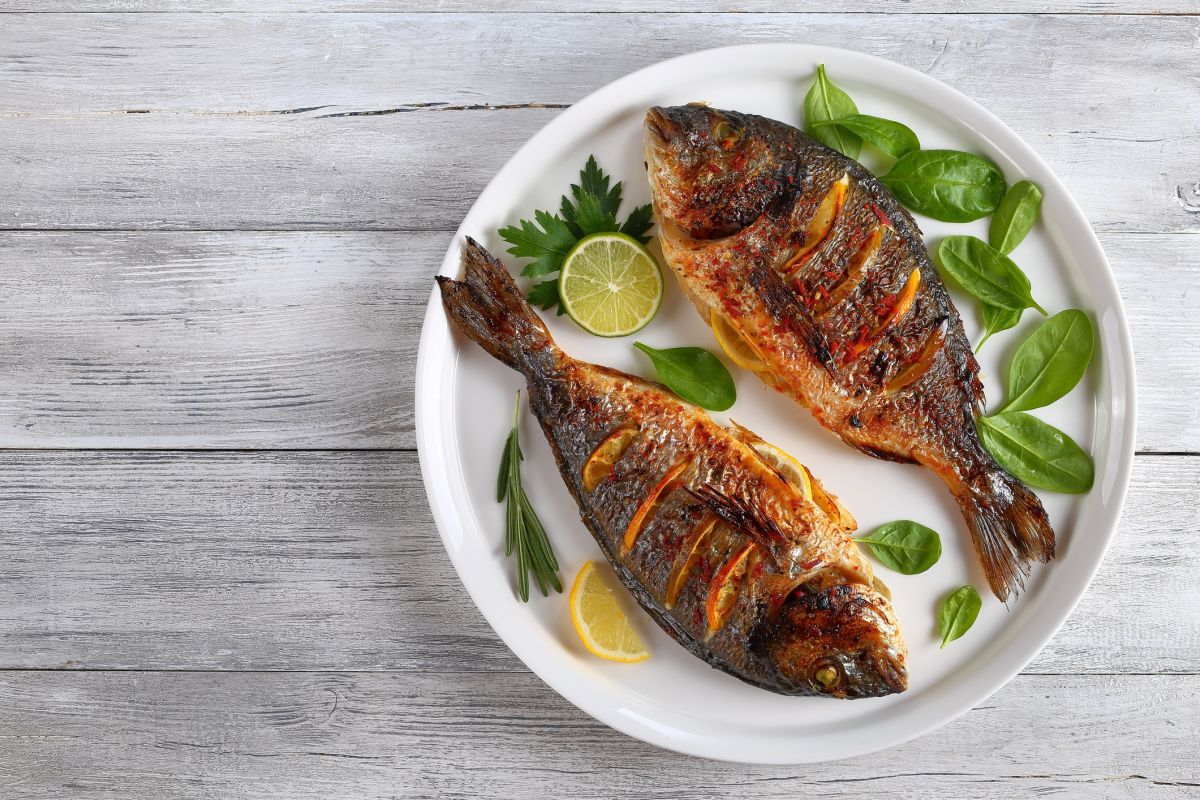 Manger du poisson pour un cœur en pleine forme : les recommandations de l'American Heart Association