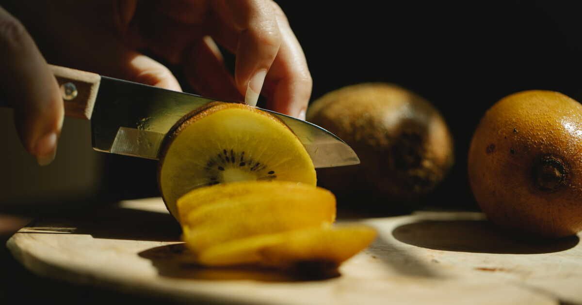 La surprise cachée des kiwis : pourquoi vous ne devez pas les éplucher
