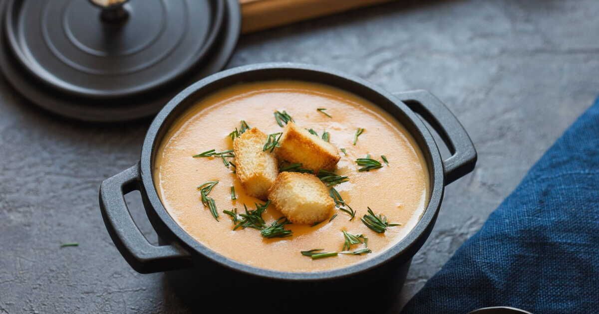Plongez dans le velouté aux champignons de Cyril Lignac pour un hiver réconfortant
