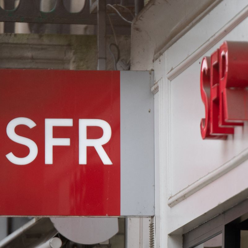 Un nouveau chapitre pour la téléphonie : Bouygues, Free et Orange envisagent le rachat de SFR