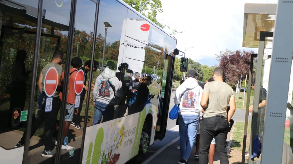 Grand Poitiers étend la gratuité des bus et améliore le stationnement