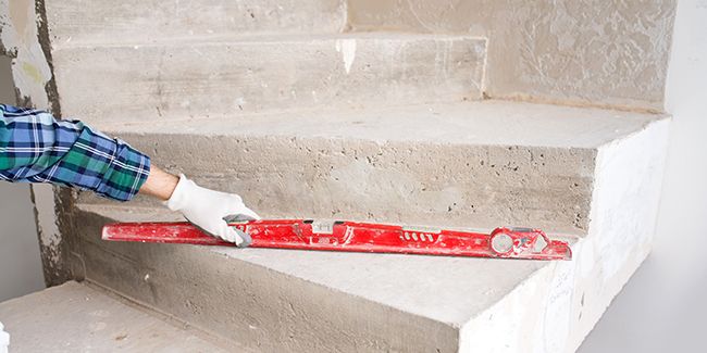 Réussir la pose de carrelage dans votre escalier