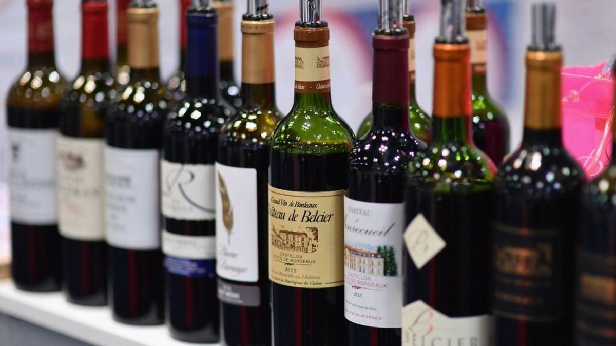 Trump relance la tension commerciale avec la France : une menace pour les vins et spiritueux ?