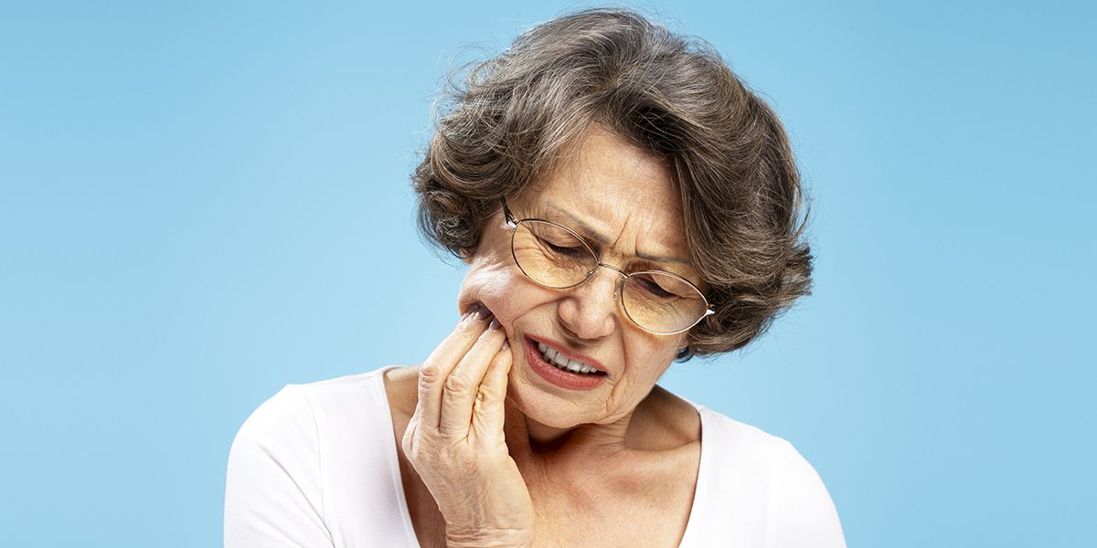 7 remèdes de grand-mère pour apaiser un mal de dents