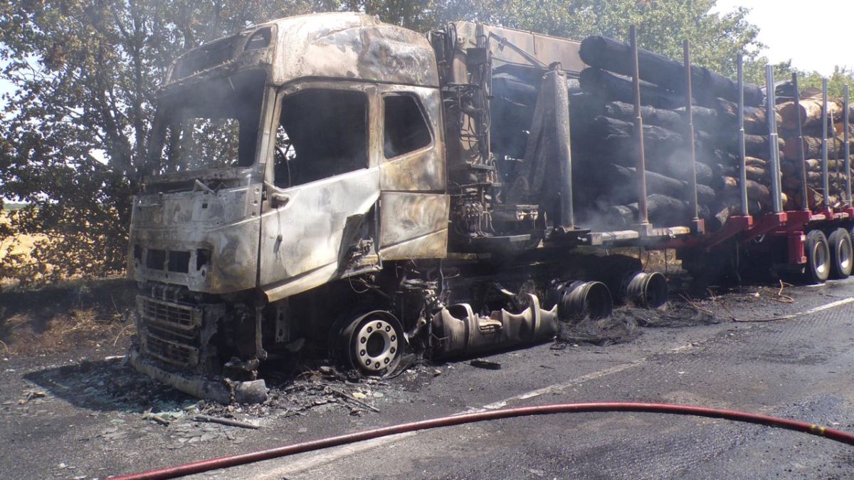 Un camion s'embrase à Villedieu-sur-Indre : le récit poignant d'un père et son fils