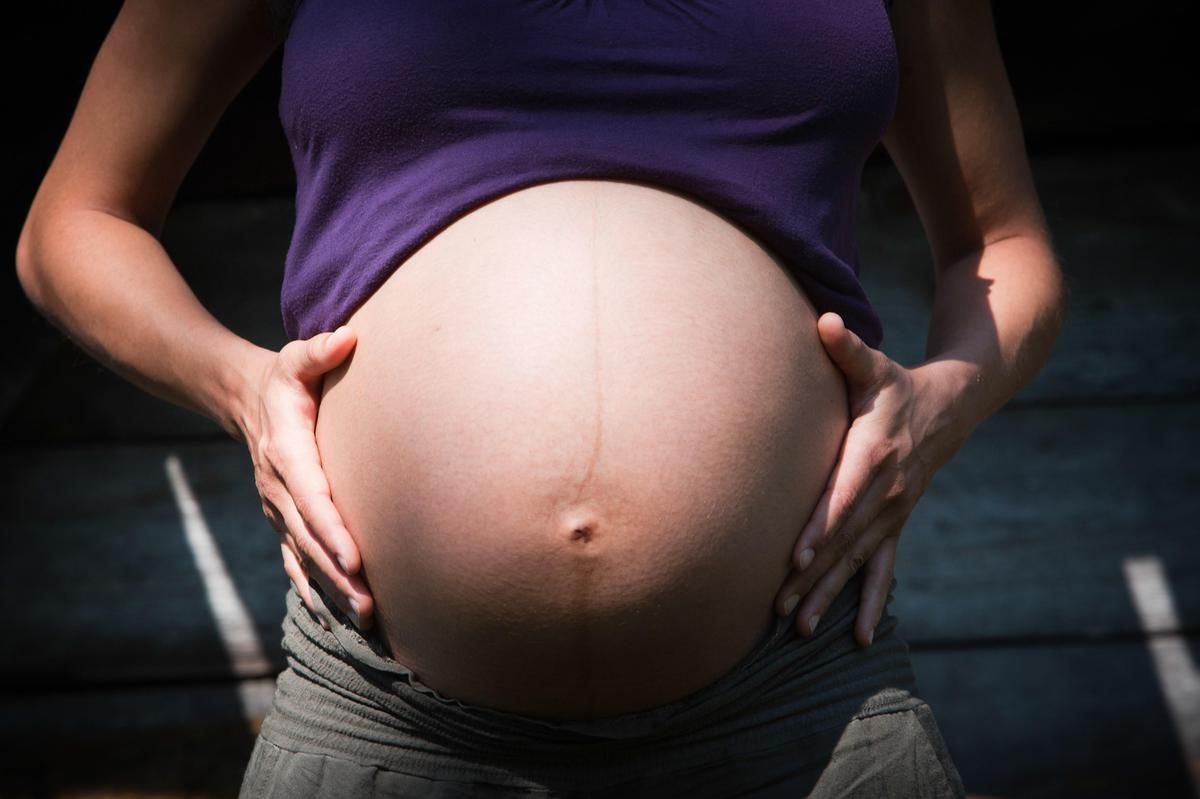Gestation pour autrui : la complexité des filitions en France