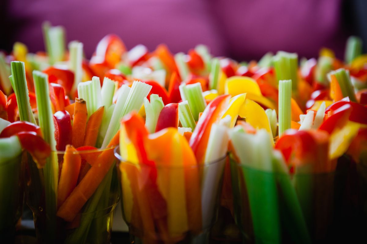 découvrez 15 recettes fraîches pour célébrer les légumes crus