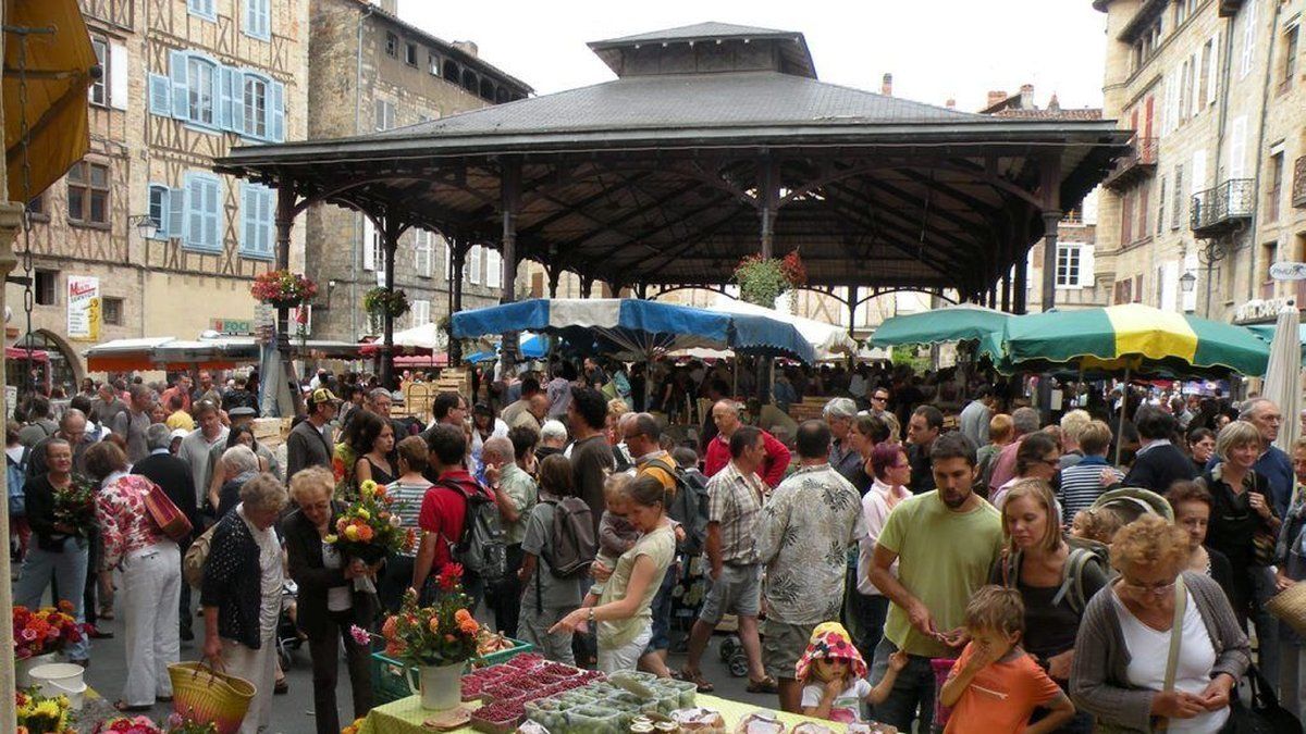 Le maire de Figeac souhaite protéger le marché du samedi : quelles implications ?