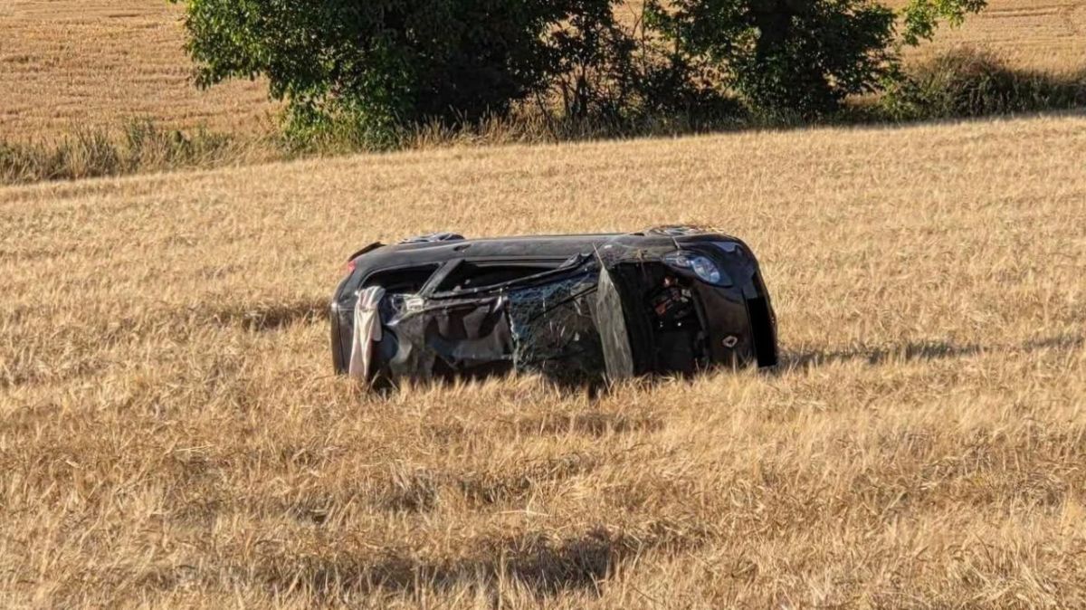 Une sortie de route tragique près de Châtellerault : une jeune femme gravement blessée