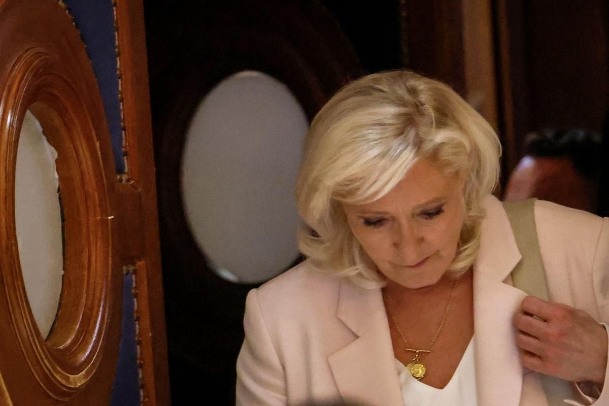 Marine Le Pen : éligible à la présidentielle 2027 malgré une condamnation sous bracelet électronique