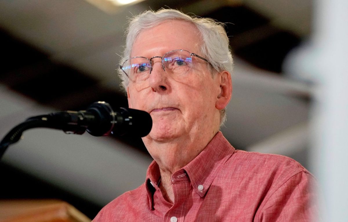 La santé incertaine de Mitch McConnell soulève des questions au sein du Sénat