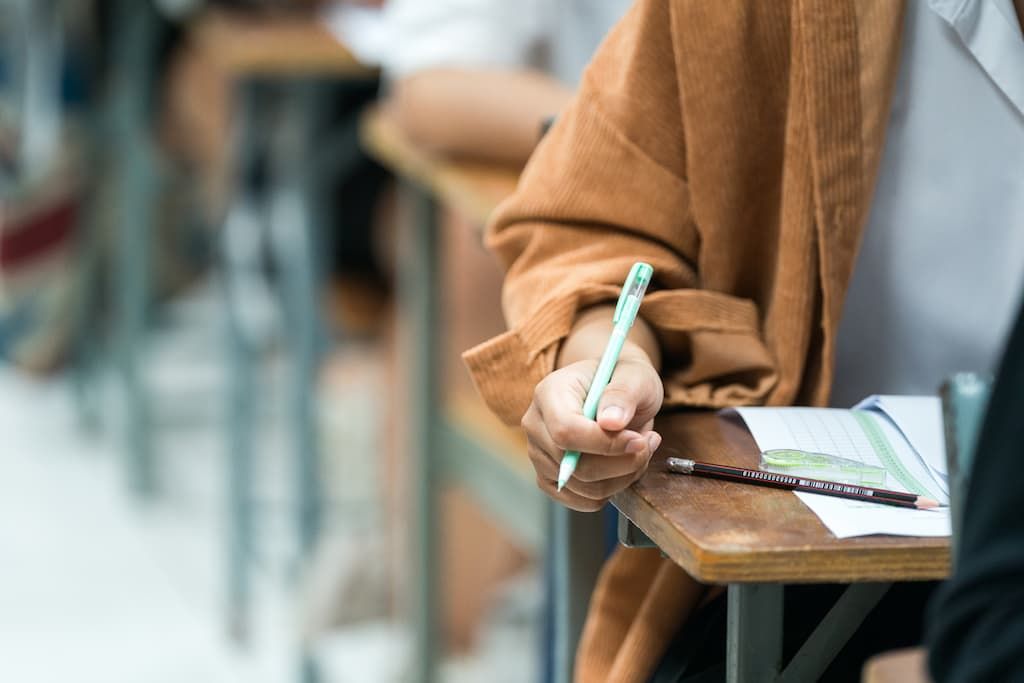 Bac 2026 : le défi de l'exigence face à la réalité des résultats