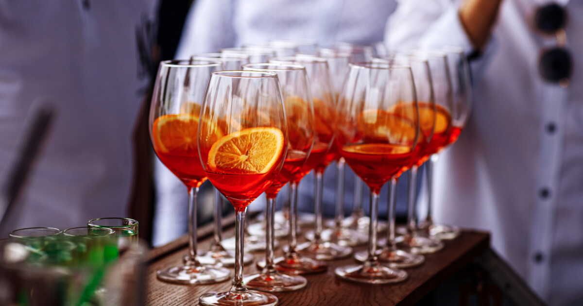 Des cocktails rafraîchissants à base d'Apérol pour un été pétillant